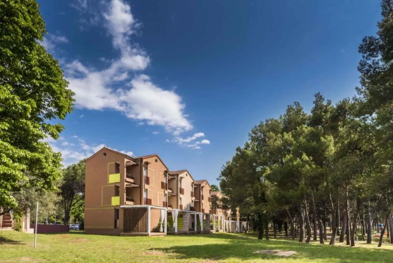 Apartments In Umag - Istrien 11900 0*,  크로아티아